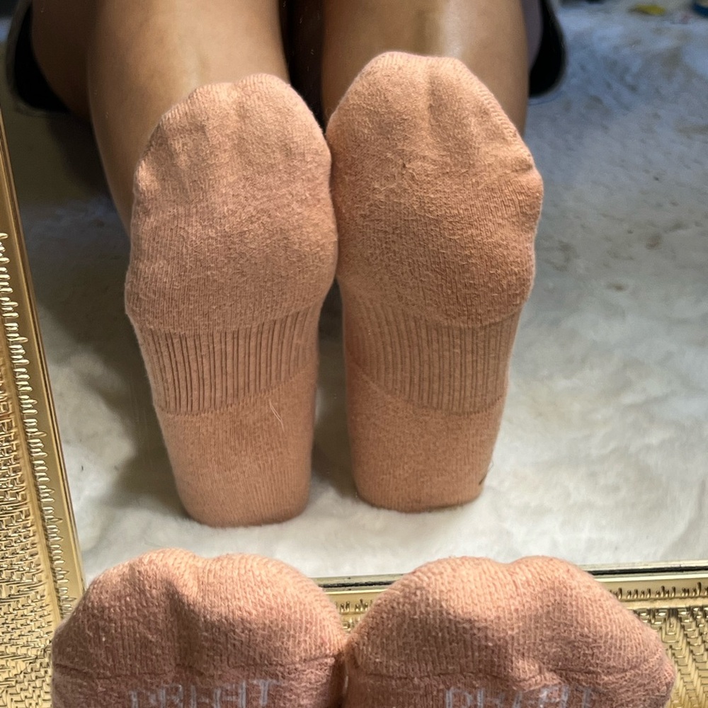 Worn running socks - image 4